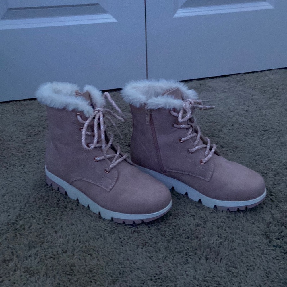 MIA Kids Puffy Pink Boots